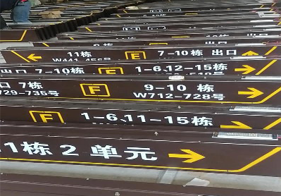 宁明广告标识中，常见的几种安装方式。